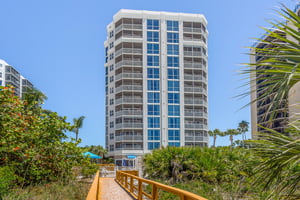 Gullwing Beach Resort 1002 4