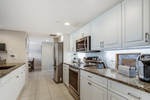 Gullwing Beach Resort 1002 17