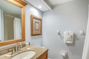Ocean Breeze Condo 19