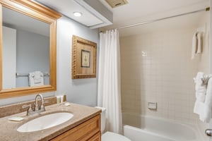 Ocean Breeze Condo 20