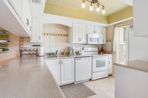 Grace Condo 17