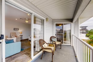 Beachside 1231 18