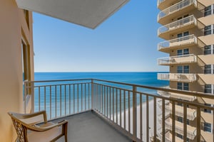 Splash Resort 1001W 29