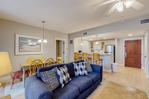Baytowne Wharf  Pilot House 316 2