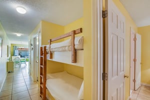 Maravilla, Unit 4106 31