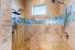 Sea Glass Cottage 18