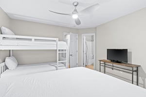 Sea La Vie at Blue Mountain Beach 17
