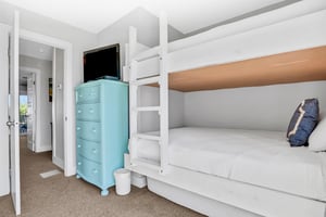 Sea Bluff Townhomes 10  Crazy Toes 19