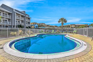 Sea Bluff Townhomes 10  Crazy Toes 25