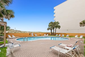 Dune Pointe 401 32