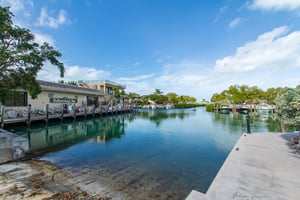 Buttonwood Bay Escape 44