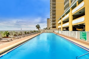 Twin Palms 1103 17