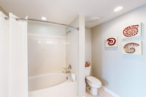 Splash Resort 402W 16
