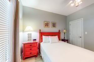 Splash Resort 402W 19