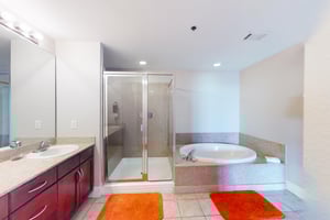 Laketown Wharf 933 18
