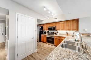 Emerald Beach Resort, Unit 830 9