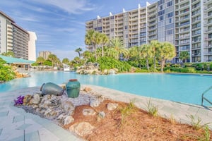 Edgewater Golf Villa 510 33