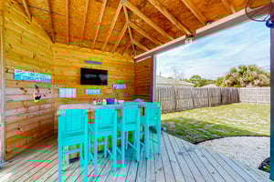 Driftwood Beach Retreat 4