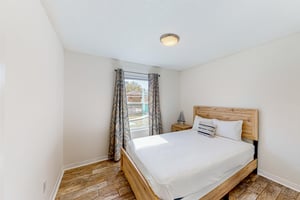 Driftwood Beach Retreat 15