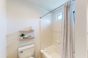 Driftwood Beach Retreat 20