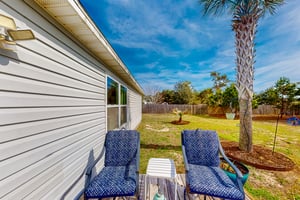 Driftwood Beach Retreat 21