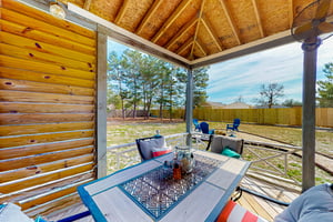 Driftwood Beach Retreat 22