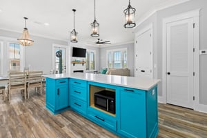 Breezin Home 10