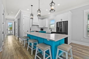 Breezin Home 12