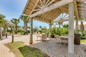 402 Beach Resort 23