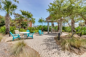 402 Beach Resort 24