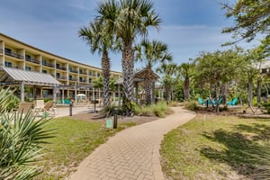 402 Beach Resort 27