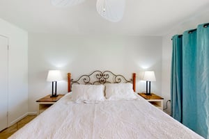 Harbor House B30 10