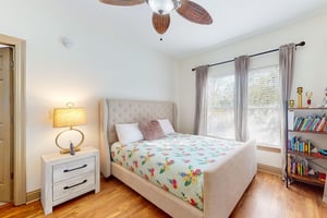 Bubbly Bayfront Beauty 16