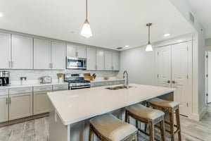 Blu Condos 200 10