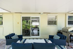 2 Palms A 14