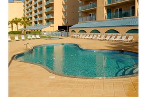 Surfside Shores Gulf Shores has a wonderful pool area directly on the beach.