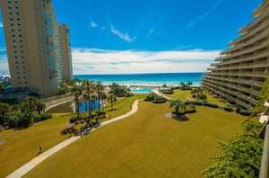 The community boasts lush grounds just steps from Destins beautiful sugary beach and coastline.