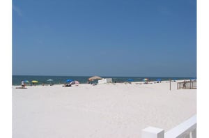 Private whitesand beach at Ocean House Gulf Shores