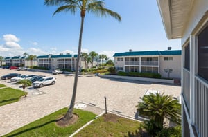 Sanibel Arms West Condominiums in SanibleCaptiva, Florida