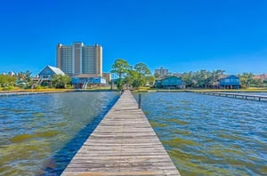 472140 Gulf Village  828 0 202312 48