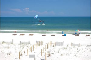 Gorgeous whitesand beach at Driftwood Towers Gulf Shores