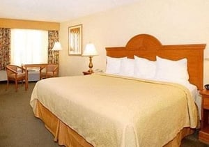 Quality Hotel On The Beach in Clearwater Beach FL 90