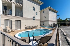 476628 Legacy Townhomes  1820 0 202111 5132