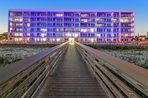 477590 Blu Condos  1972 0 202111 51311
