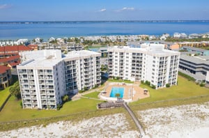 Regency Towers are a lovely Gulffront property in Pensacola Beach