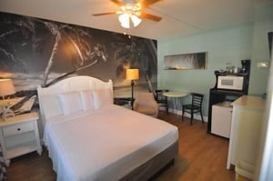 Lido Islander Inn And Suites  Sarasota in Sarasota FL 78