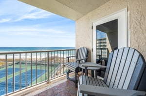 Holiday Surf and Racquet Unit 505 22