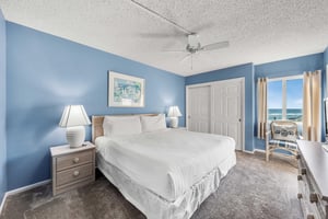 Holiday Surf and Racquet Unit 221 6