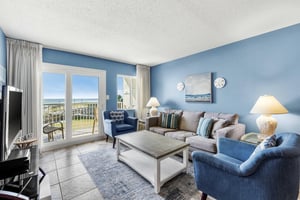 Holiday Surf and Racquet Unit 221 10