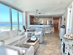 Island Tower 1503 3